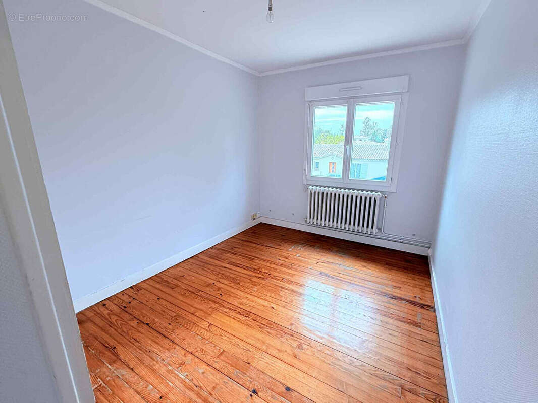 Maison à SAINT-SULPICE-ET-CAMEYRAC