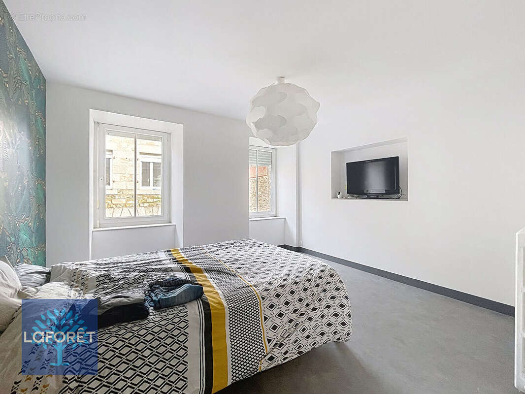 Maison à SAINT-AUBIN-DU-CORMIER