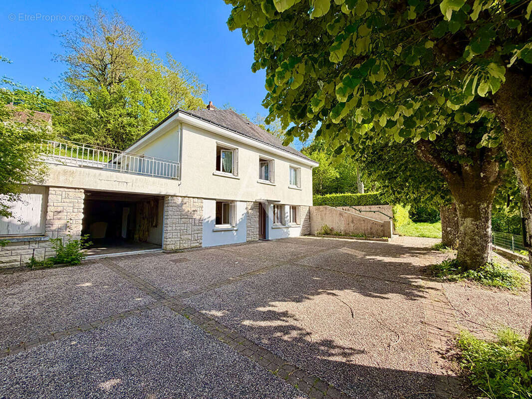Maison Rochecorbon 10 pièce(s) 226 m2 - photo 18