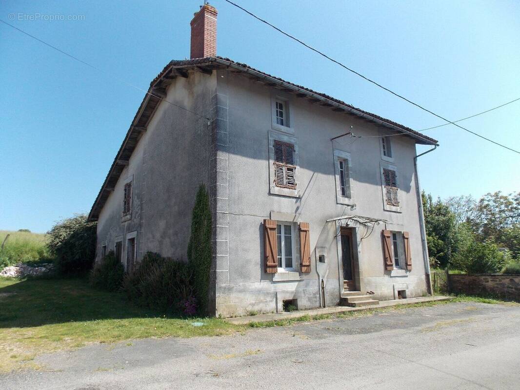 Maison à VAYRES