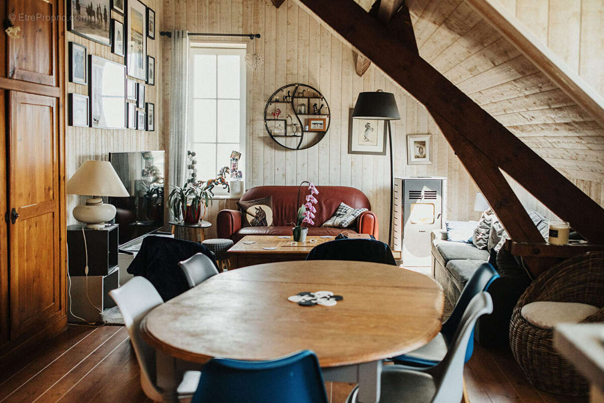 Maison à REVILLE