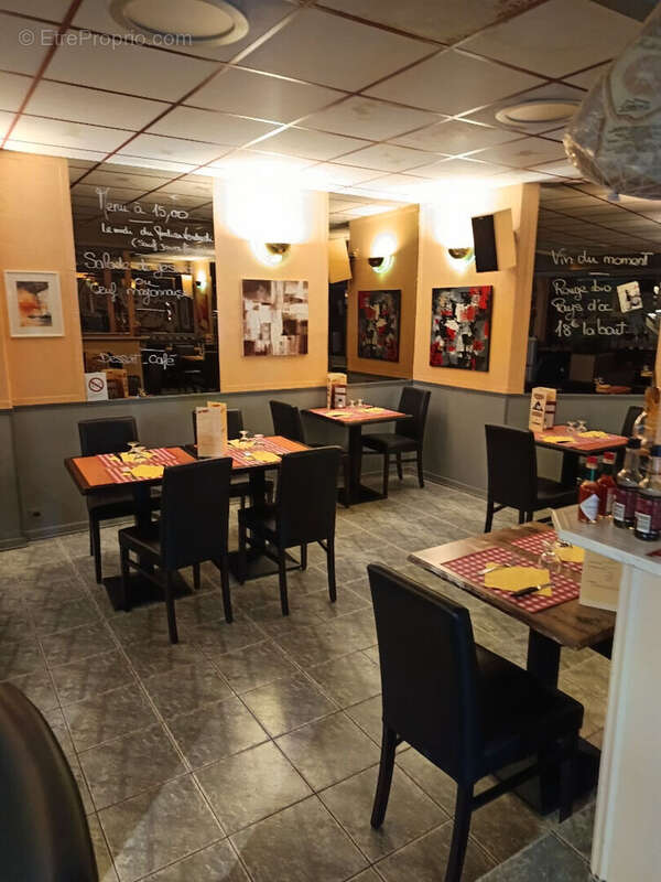 Commerce à LAMBALLE