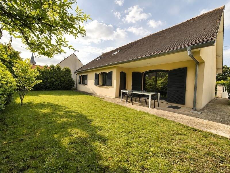 Maison à RAMBOUILLET