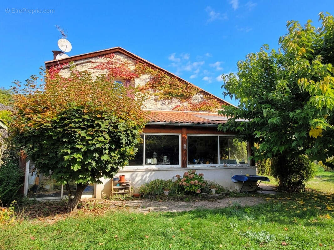 Charmante maison  en pierre F5 avec terrain - photo 13