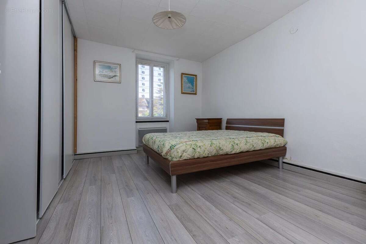 Maison à BOUVESSE-QUIRIEU