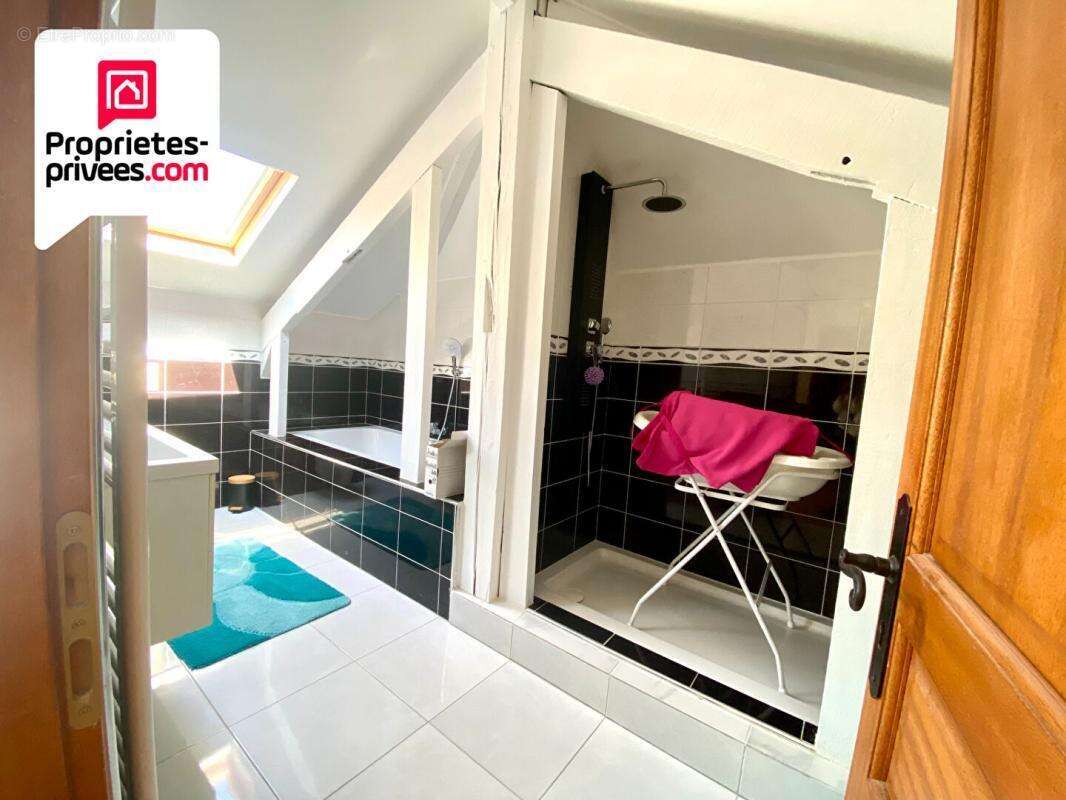 Maison à MONTMORENCY