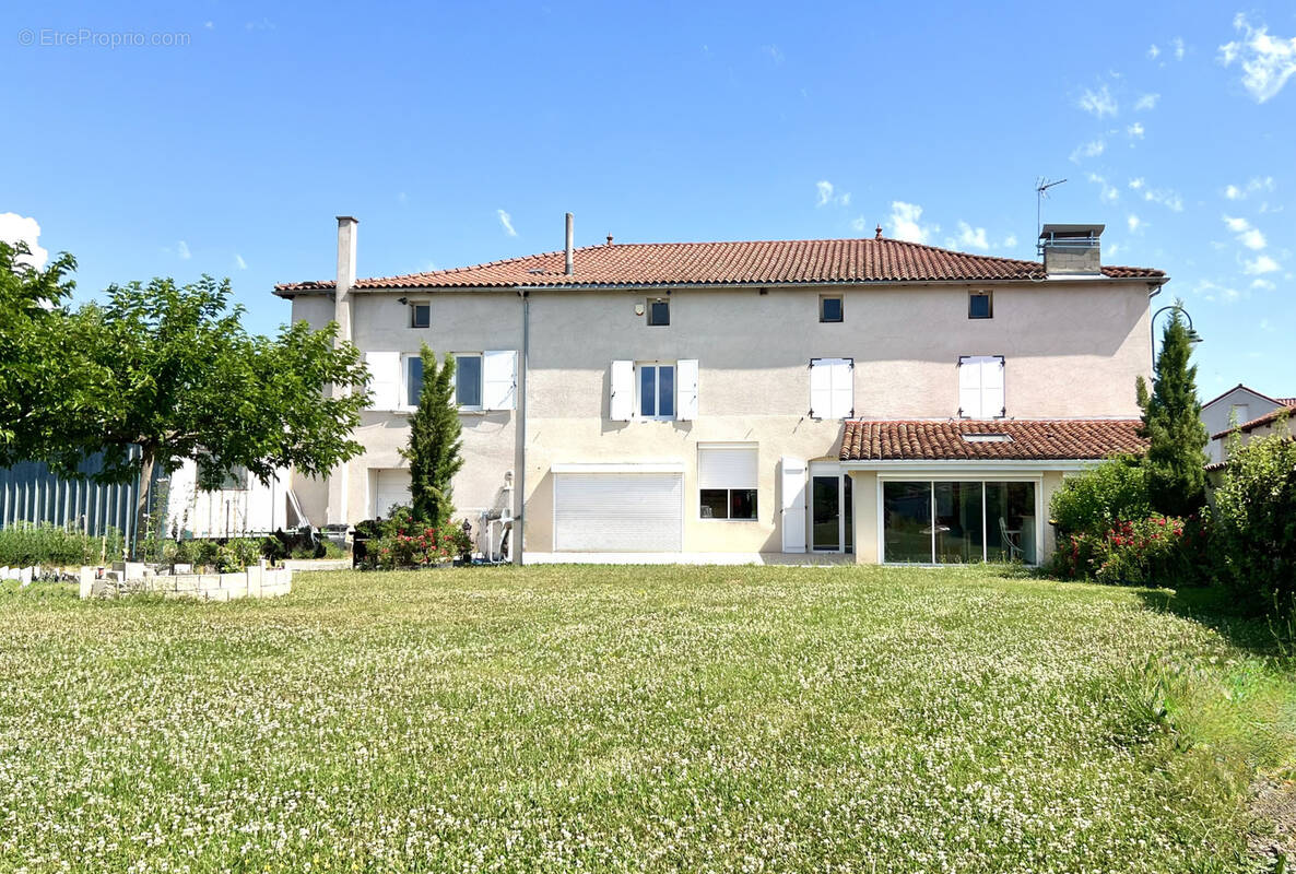 Maison à MONTVERDUN