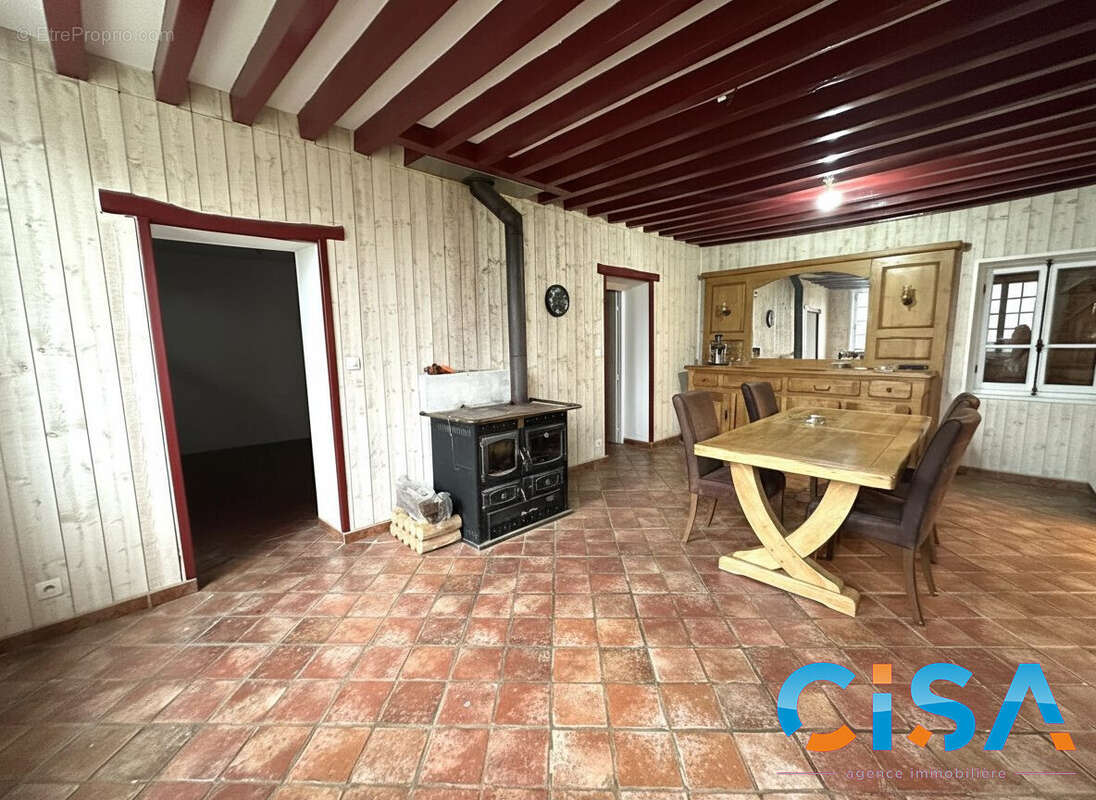 Maison à NEUILLY-EN-THELLE