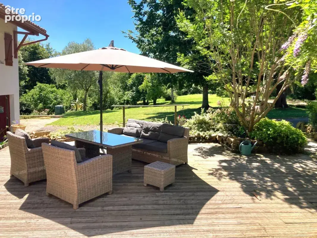 Maison 192 m² à La Bastide-Clairence  - photo 2