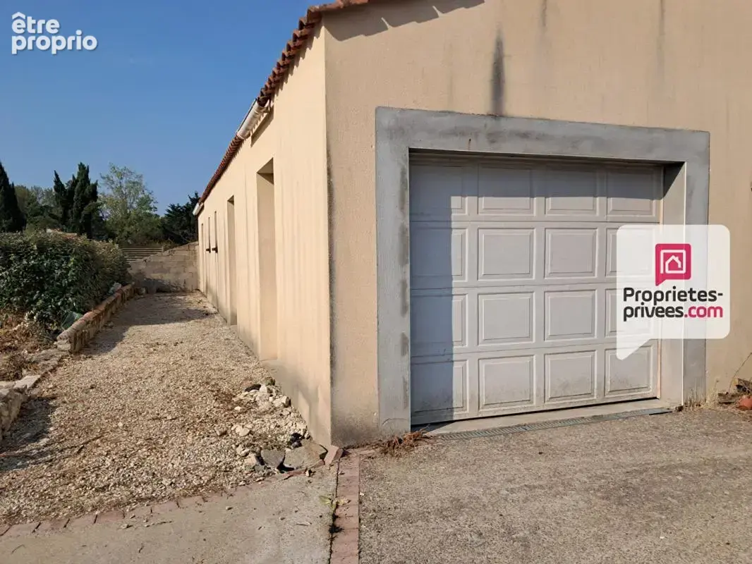 Maison contemporaine de plain-pied  5 chambres  Piscine  Double garage - photo 4
