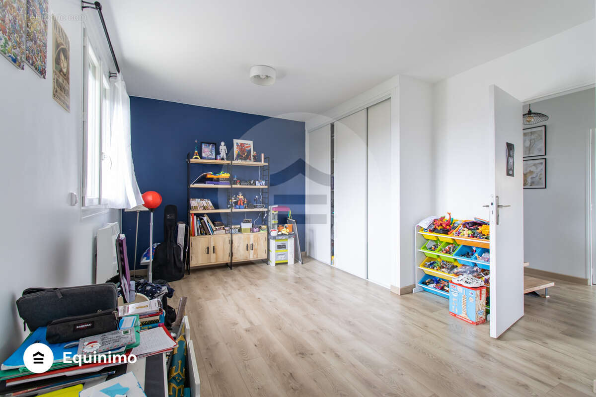 Maison à SAINT-MAUR-DES-FOSSES