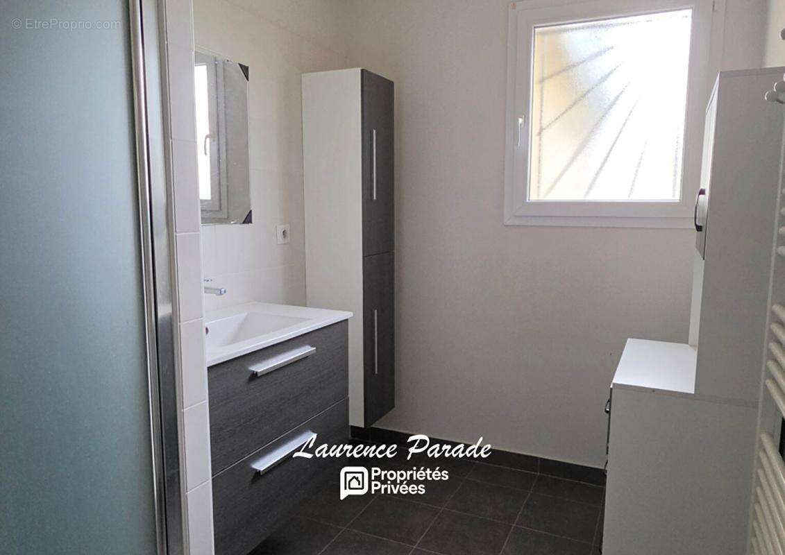 Maison de plain-pied  Quartier résidentiel recherché, proche du village - photo 9