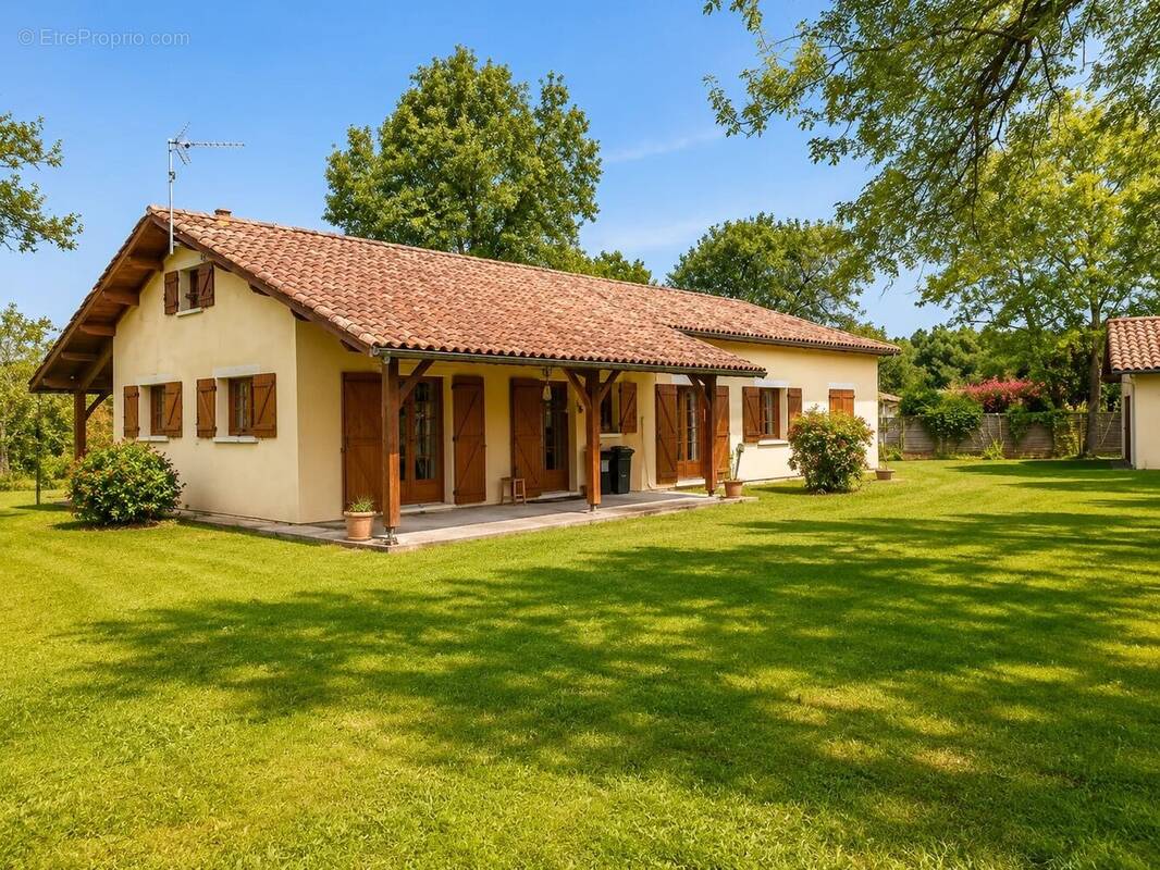 Maison à MIOS