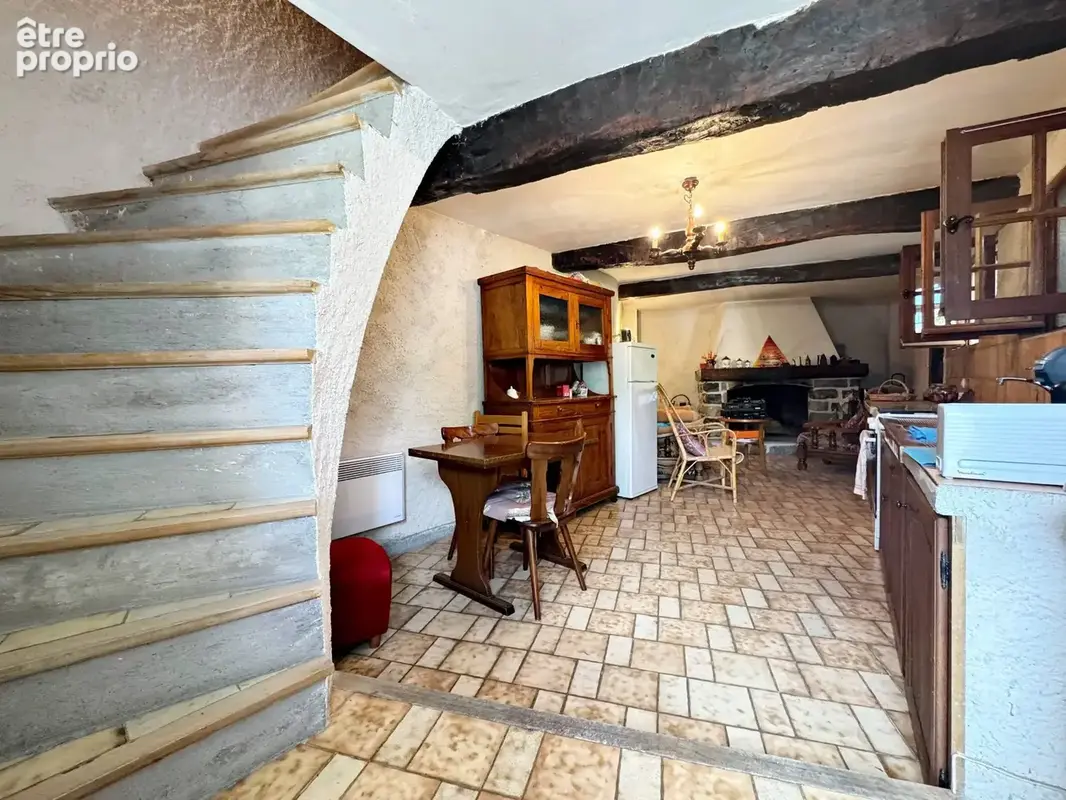 Maison 64 m² à Castellane  - photo 7