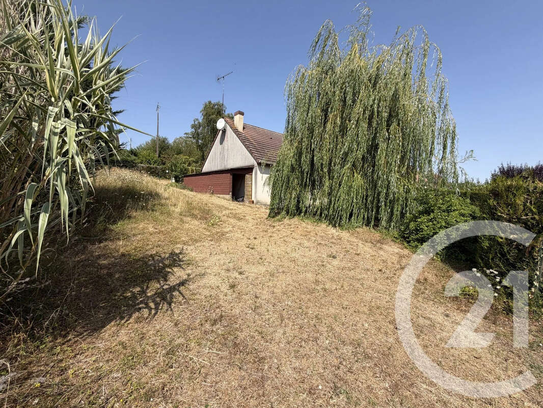 Maison 122 m² à Saint-Hilaire-La-Gravelle  - photo 10
