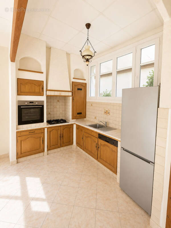 Appartement à MARSEILLE-6E