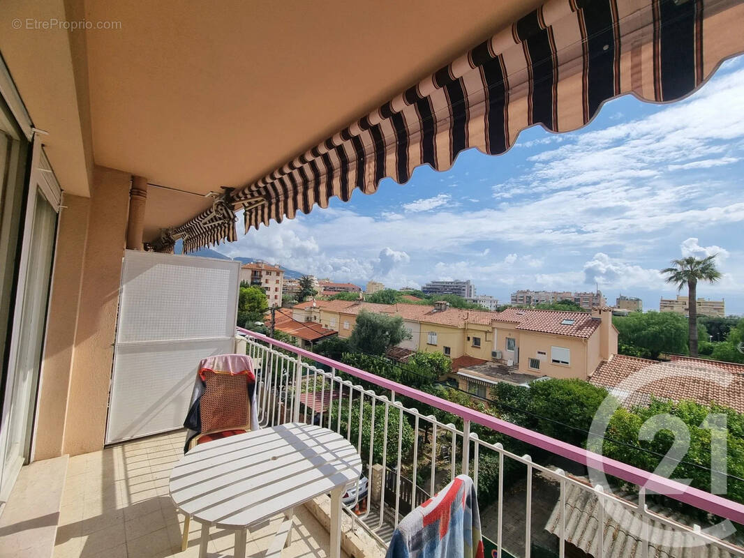 Appartement à ROQUEBRUNE-CAP-MARTIN