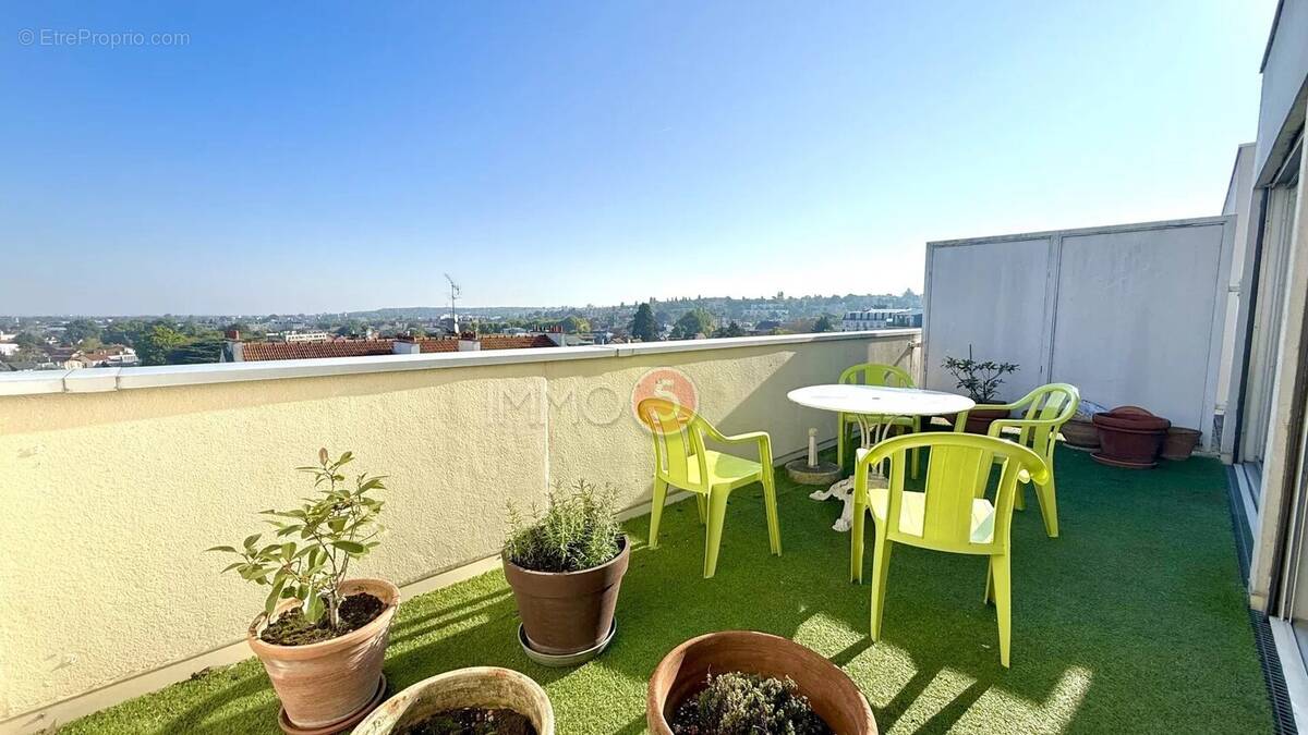 Appartement à LE RAINCY