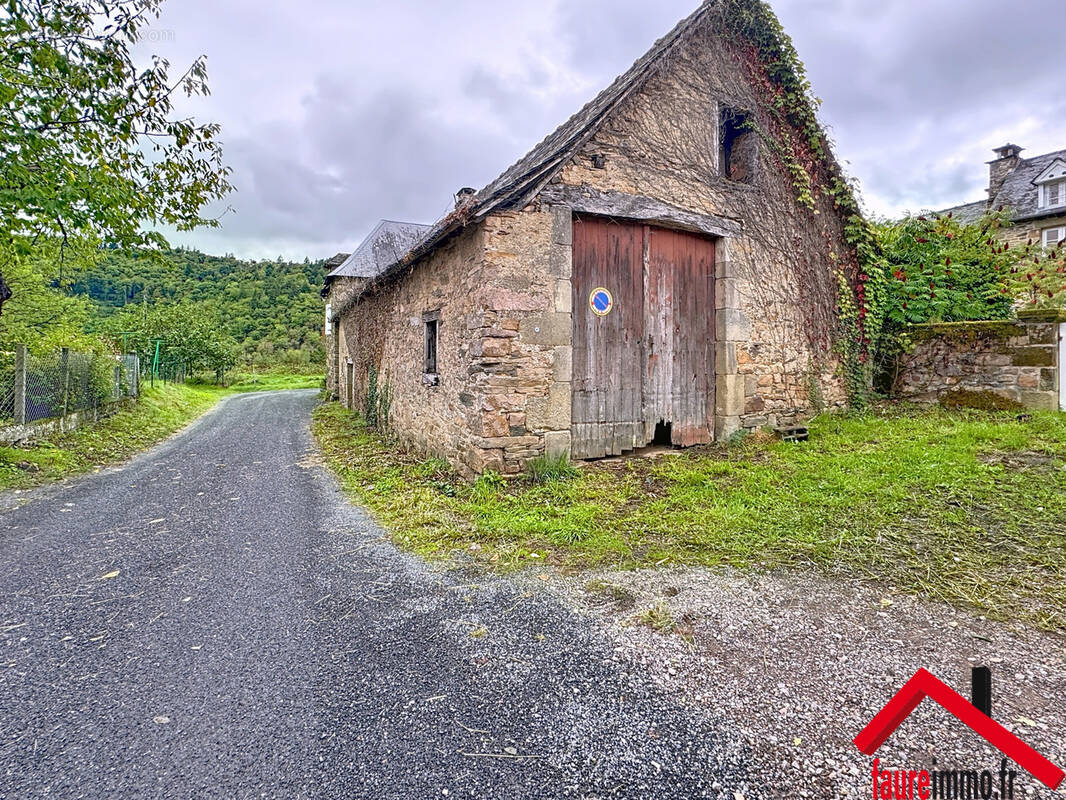 Maison à DAMPNIAT