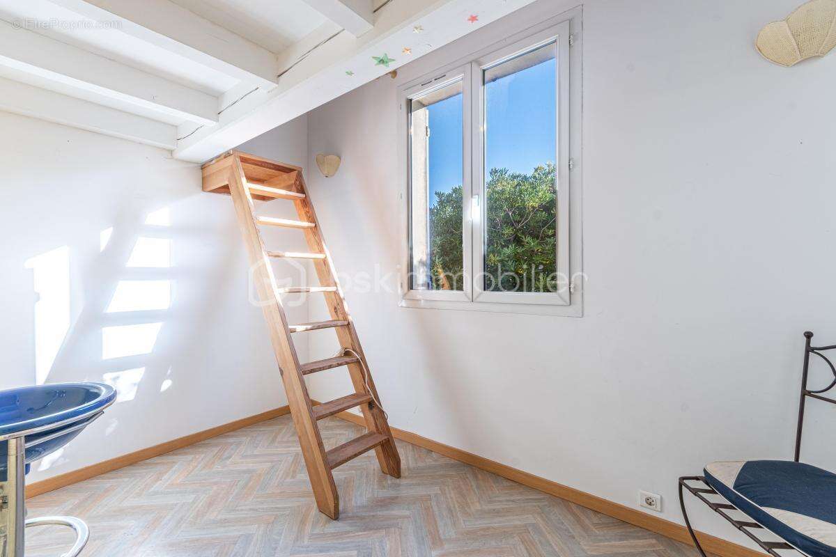 Le brusc - maison 110 m2 - calme - jardin - terrasse - sud/ouest/est - photo 15