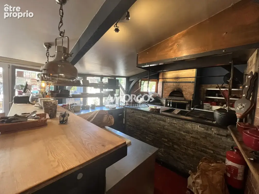 Vente murs commerciaux au coeur du village classe - photo 5