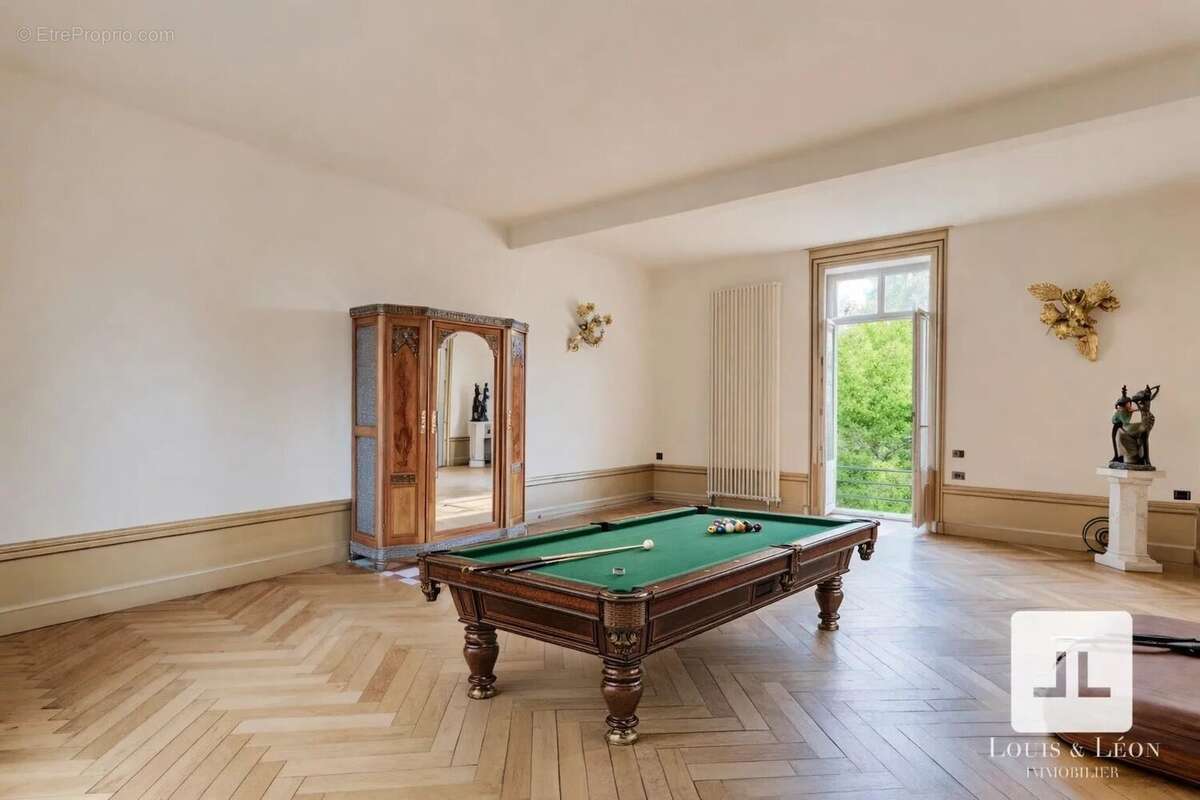 Maison à LACENAS