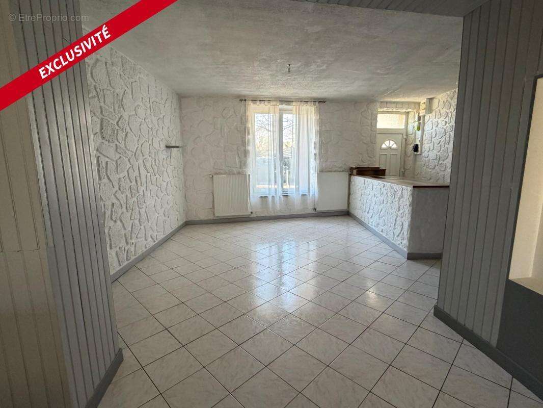 Maison à SARGE-LES-LE-MANS