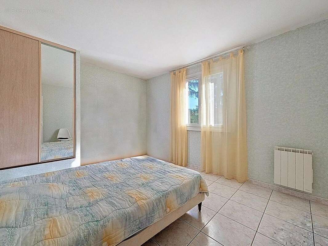 Photo 8 - Maison à VILLENEUVE-LA-COMPTAL