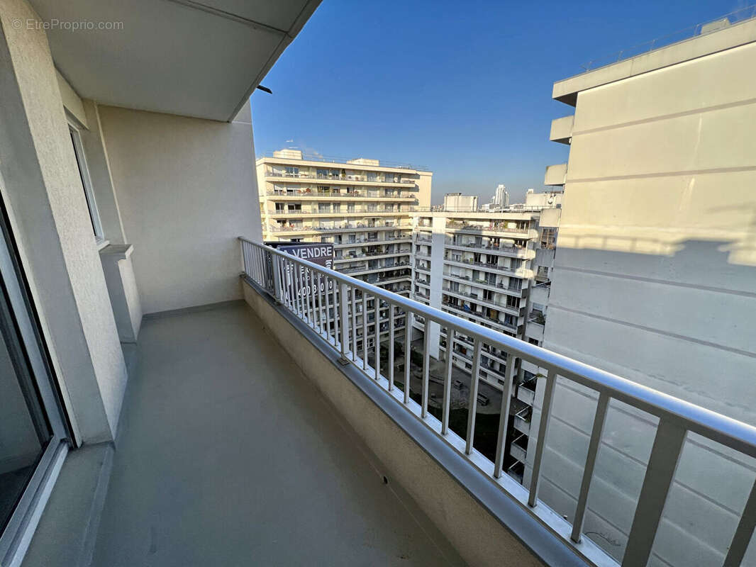 Appartement à PARIS-19E