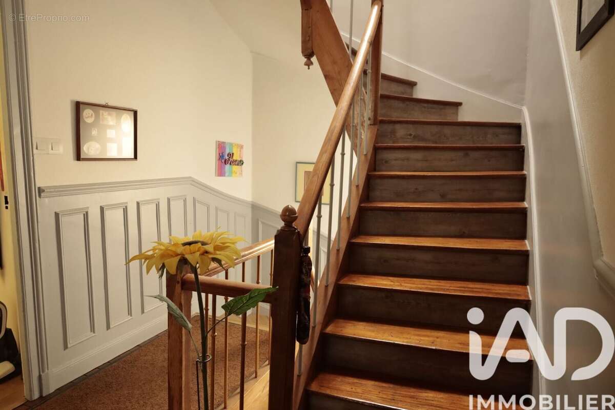 Photo 2 - Maison à REIMS