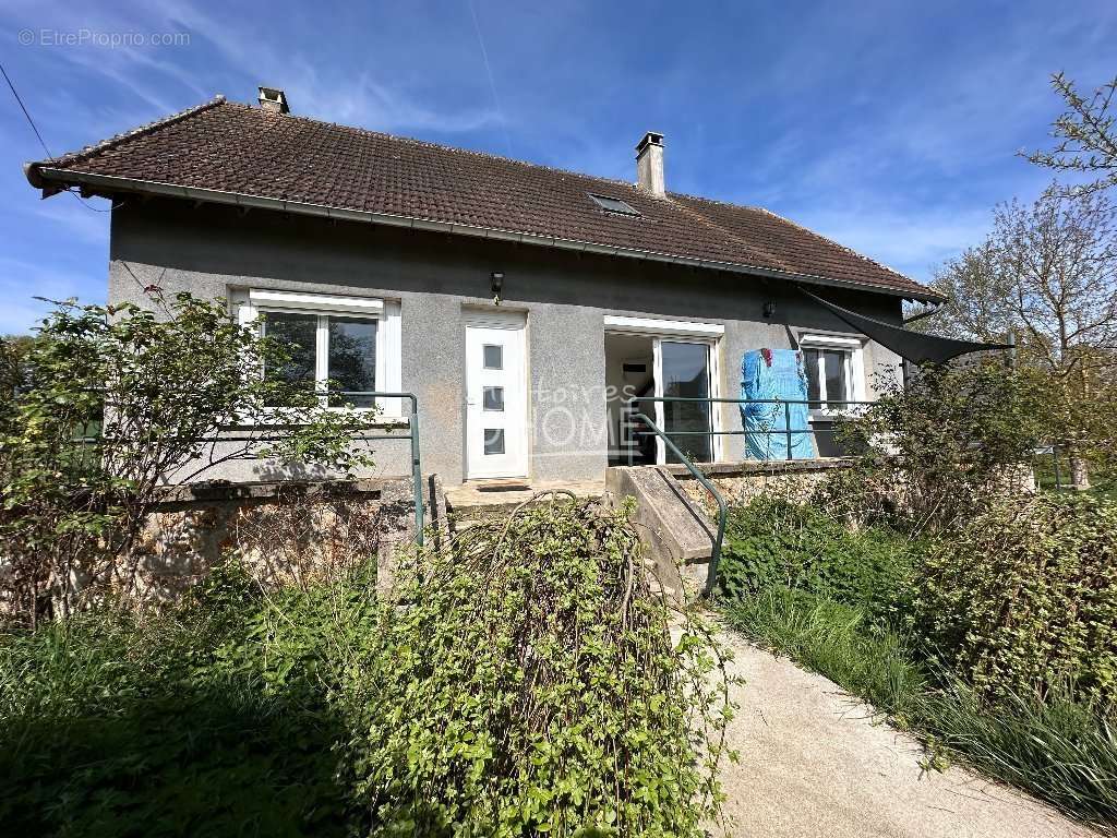 Maison à LA FERTE-GAUCHER