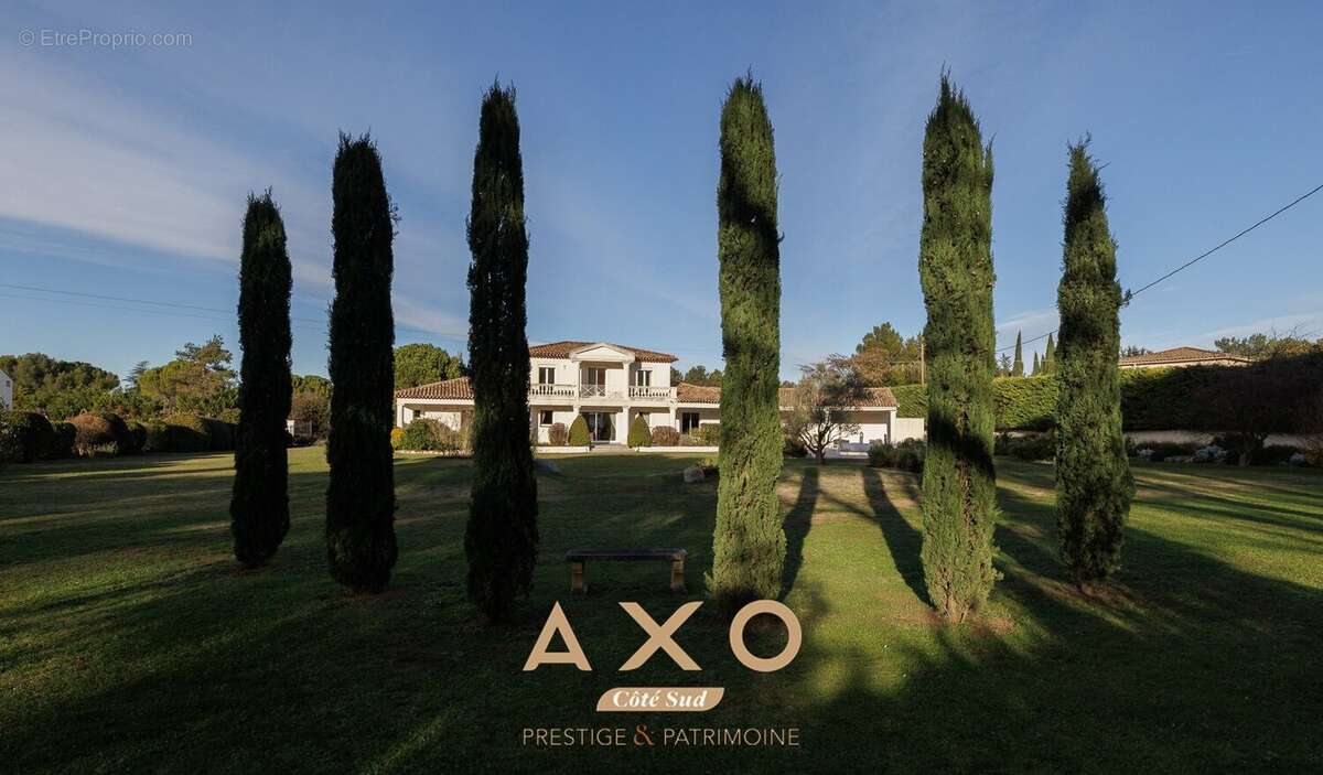 Maison à SAINT-CANNAT