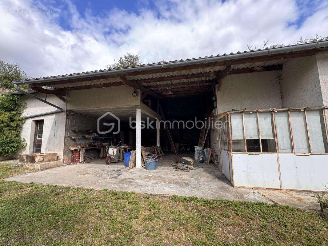 Maison à DAMVILLE