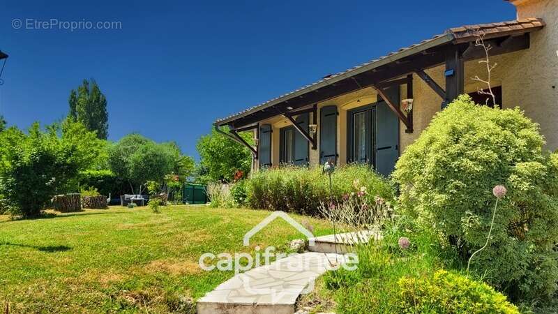 Maison à vendre 6 pièces MAGNE (79) - photo 8