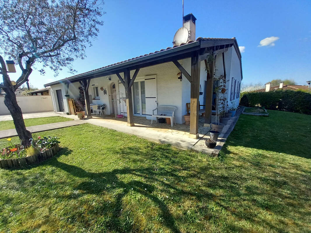 Maison à FUMEL