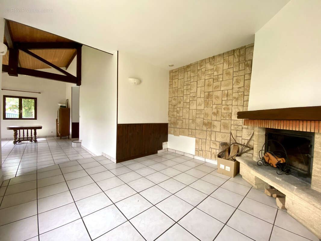 Maison à SAINT-VERAND