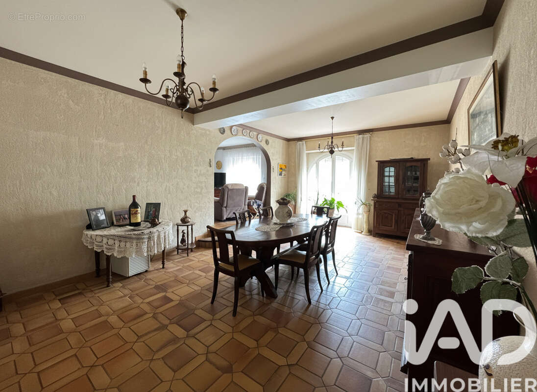 Maison 182 m² à Fougax-Et-Barrineuf  - photo 8