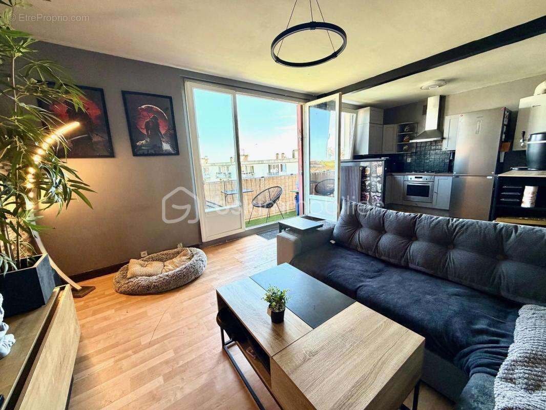 Appartement à NOZAY