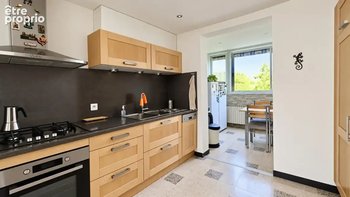 Toulon valbertand - appartement  4 pièces  - superficie  72m² - - photo 7