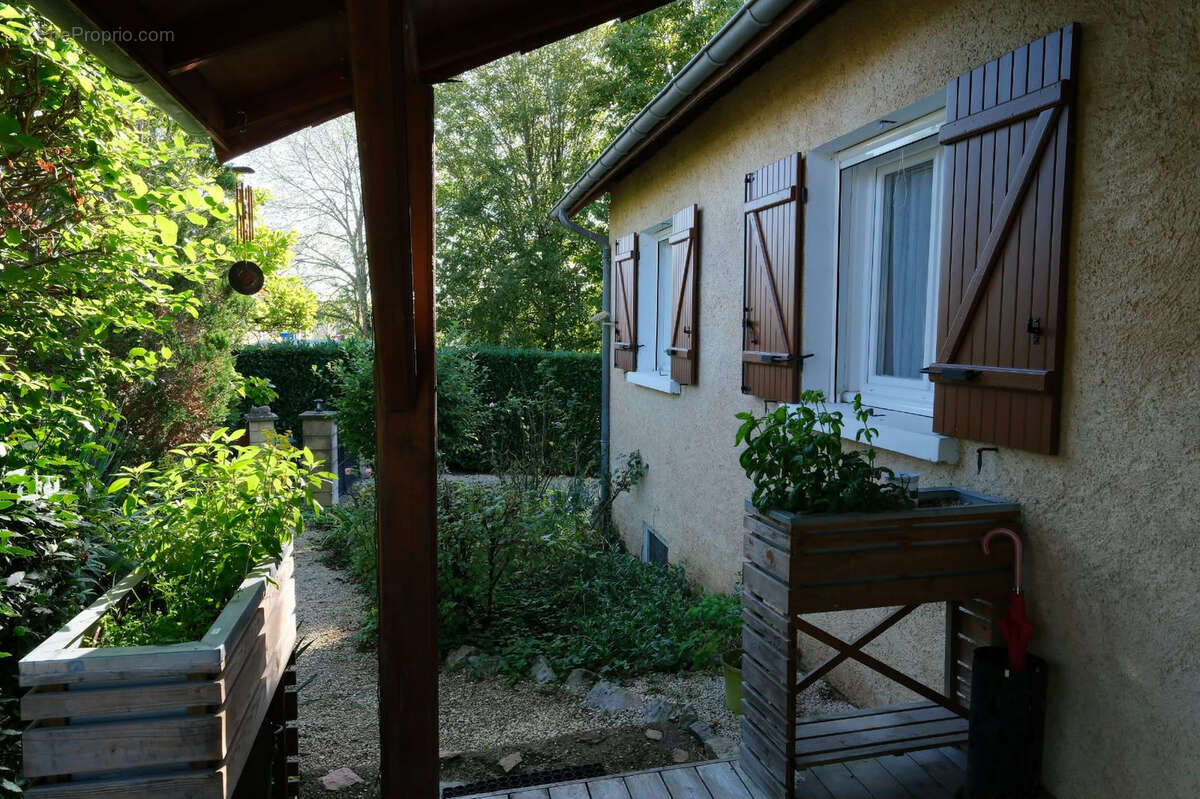 Maison à JALIGNY-SUR-BESBRE