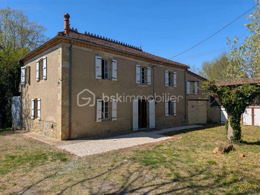 Maison à MIRANDE