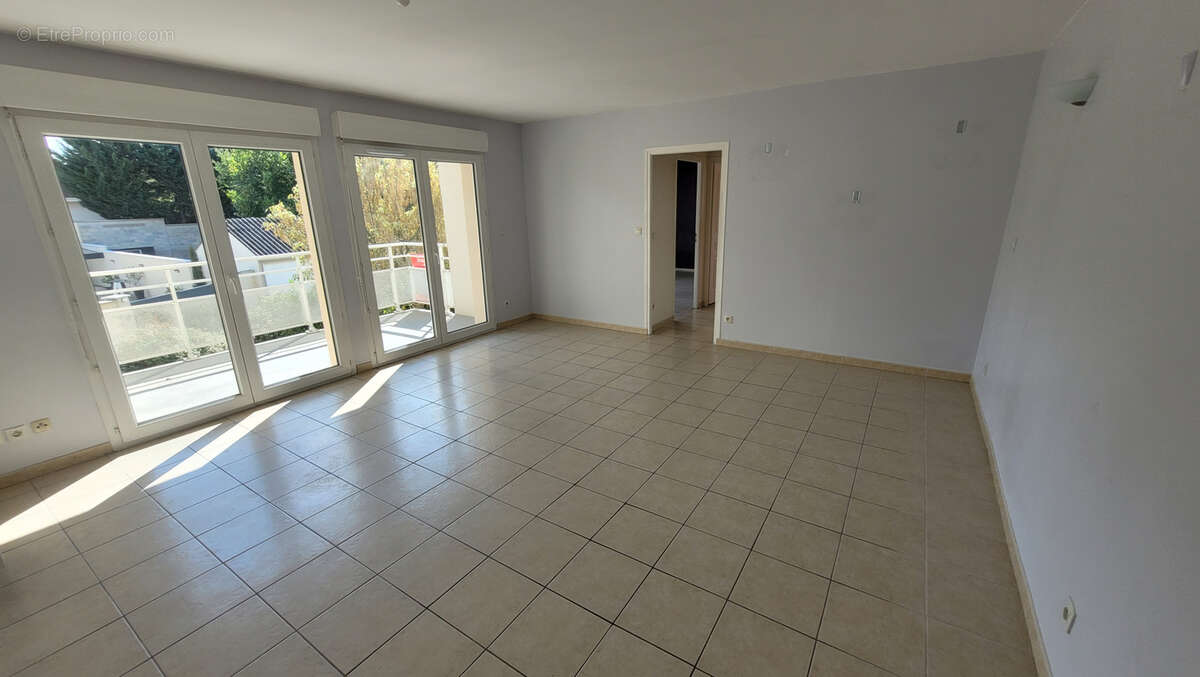 Appartement à LA CHAPELLE-SAINT-LUC