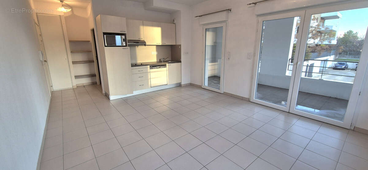 Appartement à JUVIGNAC