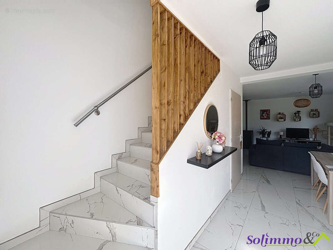 Maison à LES ABRETS