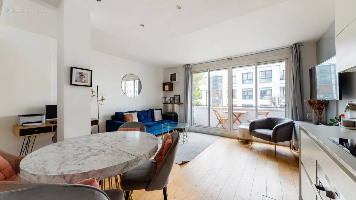 Appartement à LEVALLOIS-PERRET