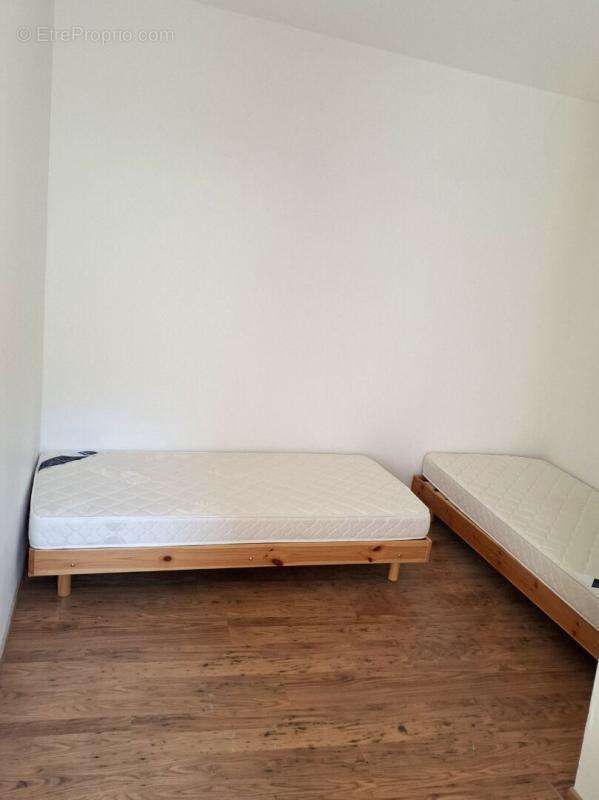 Appartement à FORCALQUIER