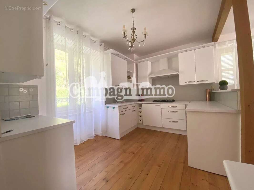 Maison à SAINT-VINCENT-DE-REINS