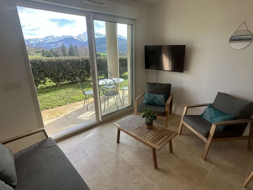 Appartement à POUZAC