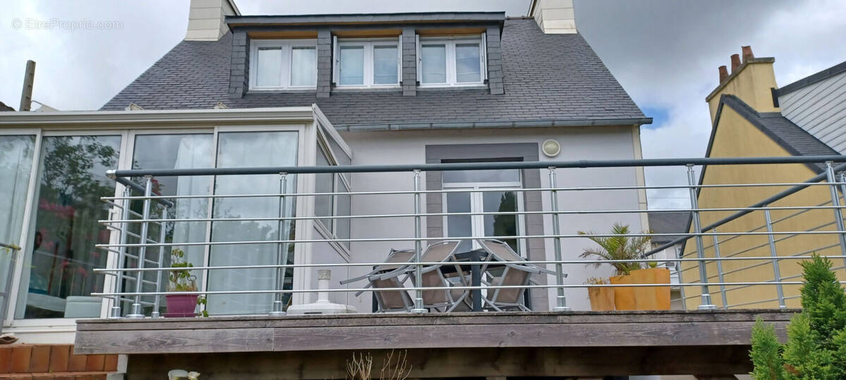Maison à LE RELECQ-KERHUON