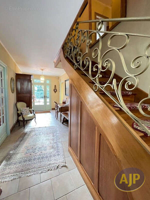 Maison à SAINT-BRIS-DES-BOIS